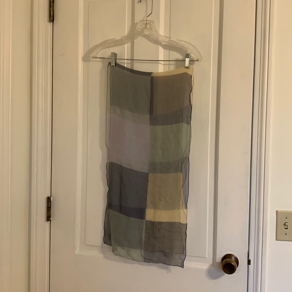 Casual Corner Block Print Scarf - Picture 2 of 3